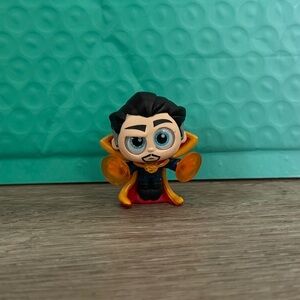 Disney Doorables Doctor Strange Marvel Series 2 Superhero Figure